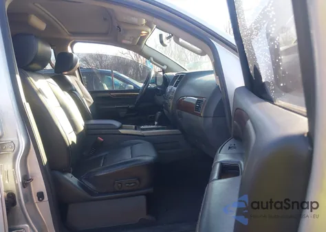 2013 Nissan Armada Platinum z USA, uszkodzony, nr VIN 5N1BA0NE7DN601646